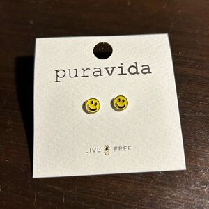 NWT - PuraVida Smiley Face Earrings